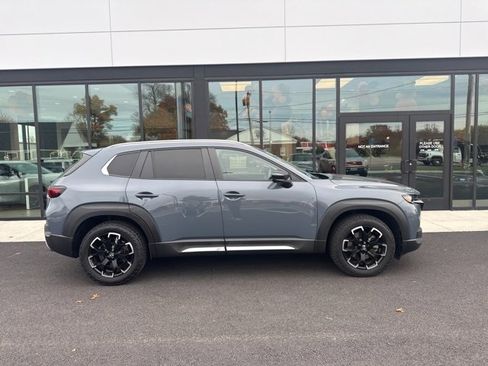 Used 2023 MAZDA CX-50 Meridian Edition image 2