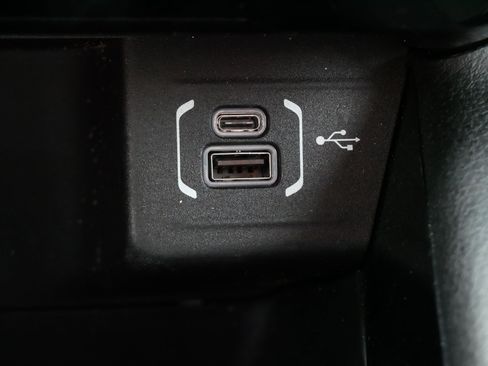 Used 2025 Jeep Compass Limited w/ Mopar Graphics Package AWD/4WD image 29
