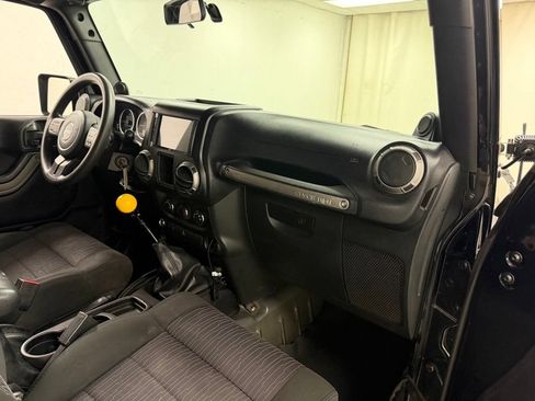 Used 2011 Jeep Wrangler Sport AWD/4WD image 11