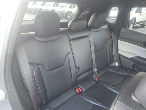 Used 2023 Jeep Compass Limited AWD/4WD image 23
