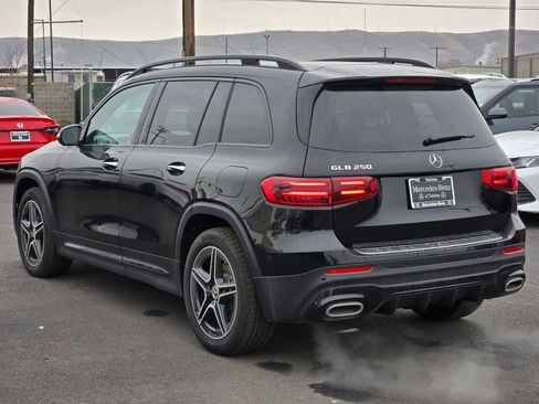 New 2024 Mercedes-Benz GLB 250 image 3