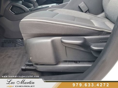 Used 2025 Chevrolet TrailBlazer LT AWD/4WD image 14