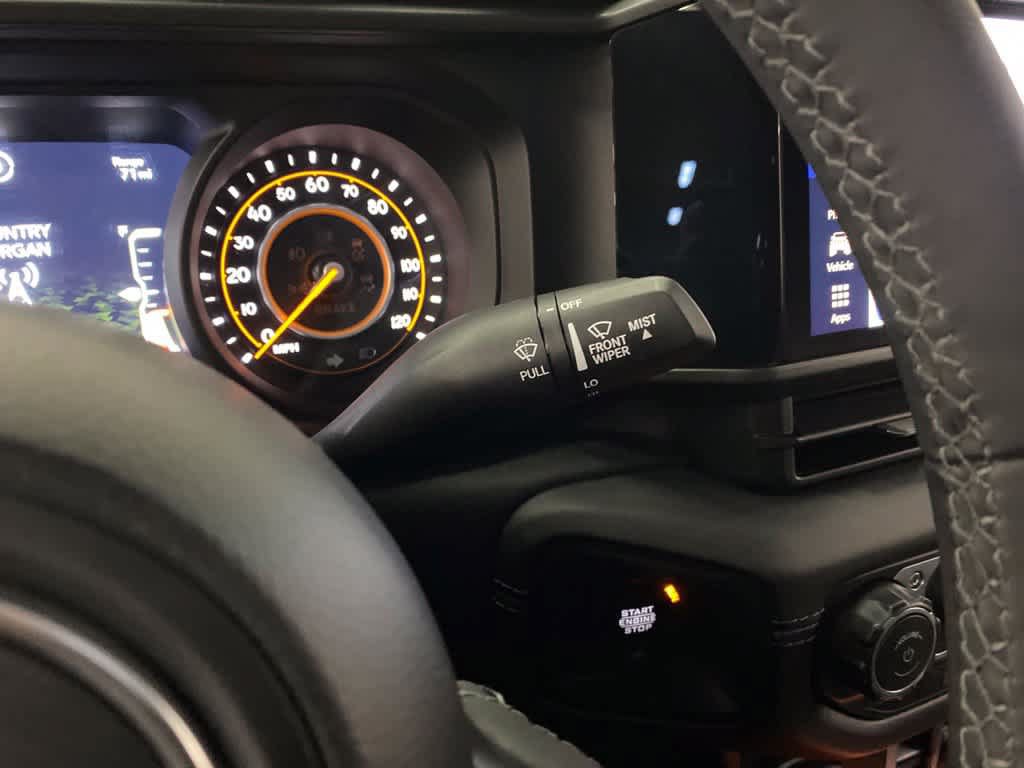 Used 2026 Jeep Gladiator Mojave AWD/4WD image 23