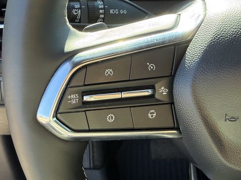 Used 2023 Chevrolet Tahoe Z71 w/ Luxury Package image 16