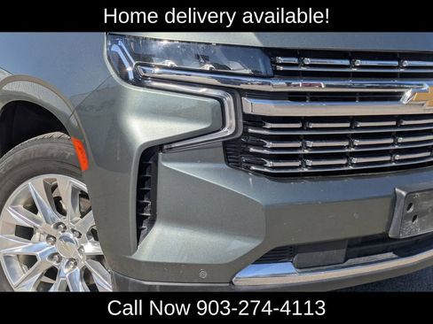 Used 2023 Chevrolet Suburban Premier image 2