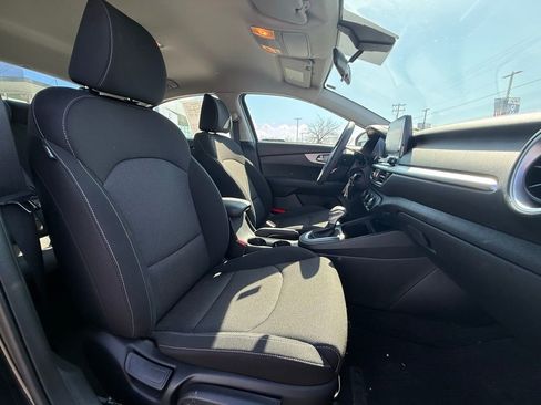 Used 2024 Kia Forte LXS w/ LXS Technology Package image 27