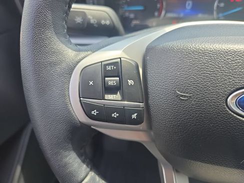 Certified 2024 Ford Explorer XLT AWD/4WD image 13