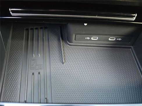 New 2026 Volkswagen Atlas SE FWD image 20
