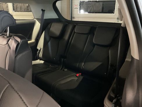 New 2026 Kia Carnival FWD image 19