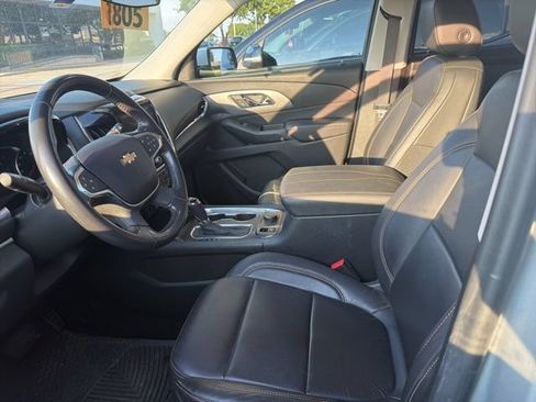 Used 2020 Chevrolet Traverse LT FWD image 8
