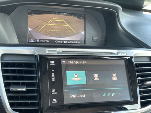 Used 2016 Honda Accord EX-L image 25