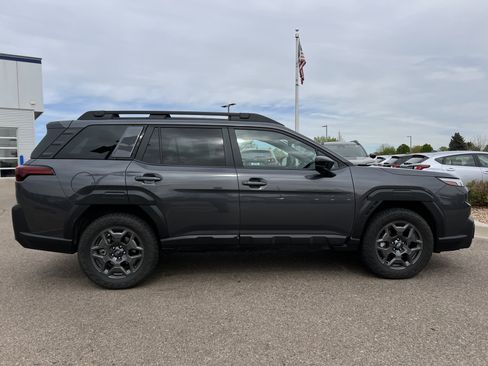 Used 2026 Subaru Outback Premium w/ Premium/Limited Package AWD/4WD image 10