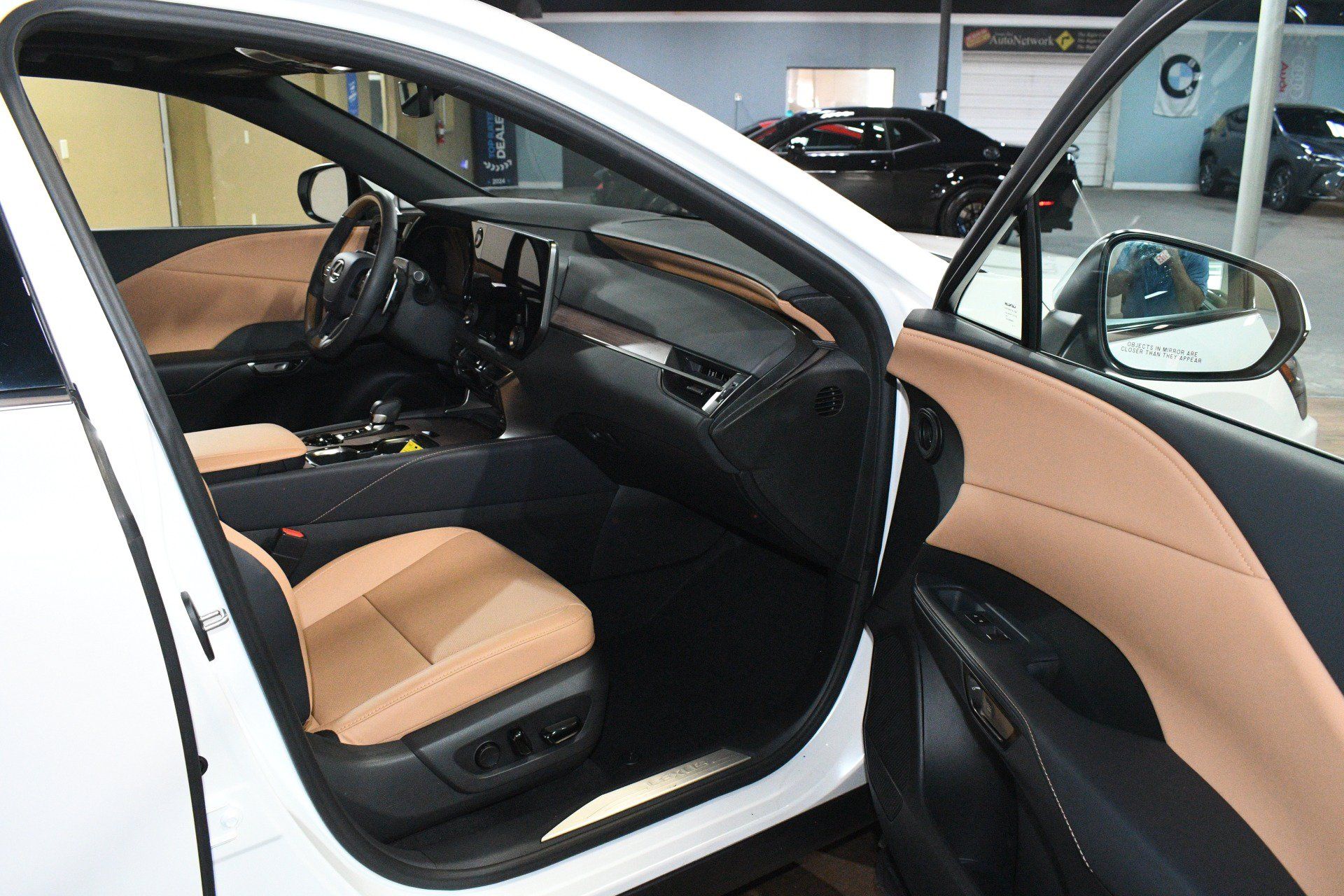 Used 2025 Lexus RX 350 Premium w/ Convenience Package FWD image 46