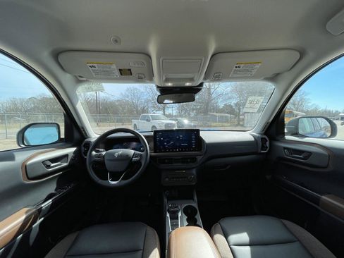 Used 2025 Ford Bronco Sport Outer Banks w/ Outer Banks Tech Package+ image 32