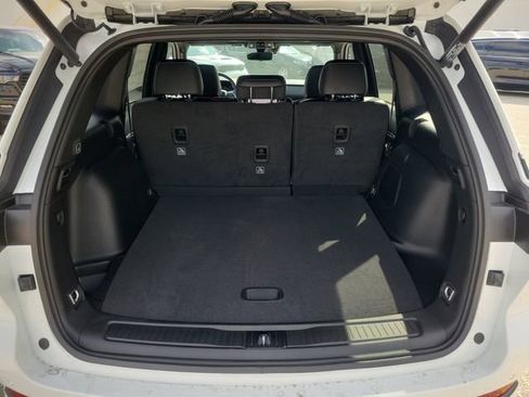 New 2026 Jeep Grand Cherokee Limited image 7