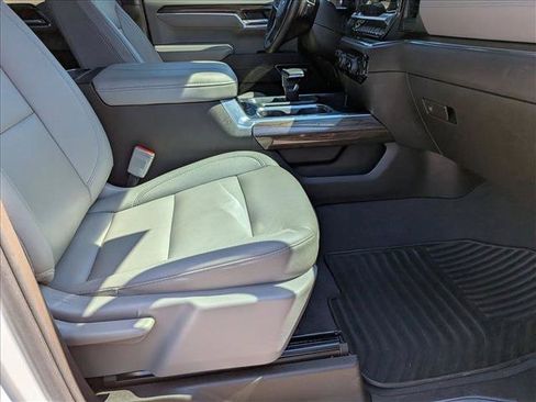 Used 2023 Chevrolet Silverado 1500 RST w/ Convenience Package II AWD/4WD image 19