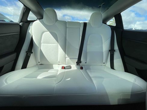 Used 2022 Tesla Model 3 Performance AWD/4WD image 26