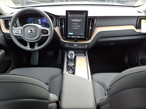 New 2026 Volvo XC60 B5 Plus w/ Protection Package Premier image 8