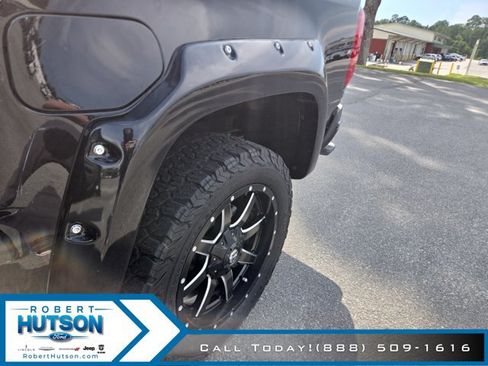 Used 2022 Chevrolet Colorado Z71 w/ Safety Package AWD/4WD image 26