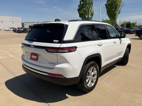 Used 2023 Jeep Grand Cherokee Limited w/ Luxury Tech Group II AWD/4WD image 6