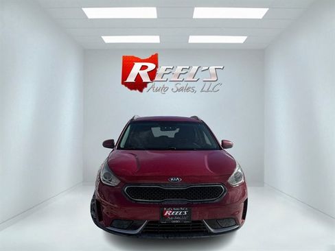 Used 2018 Kia Niro LX image 2
