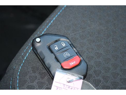 Used 2024 Jeep Wrangler Unlimited Rubicon 4xe w/ Technology Group image 33