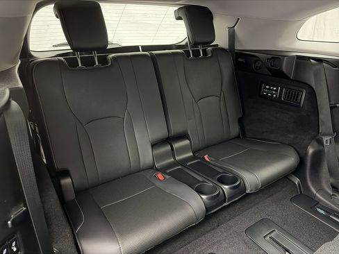 Used 2022 Lexus RX 350L Premium image 39