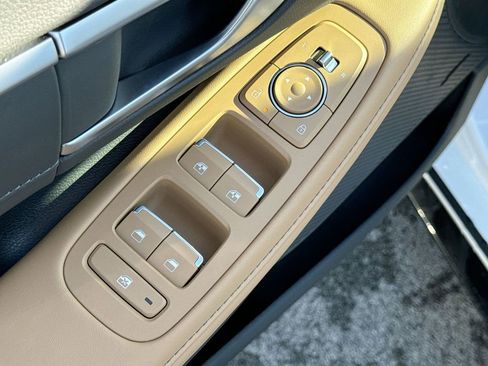 New 2025 Hyundai Sonata Limited image 13