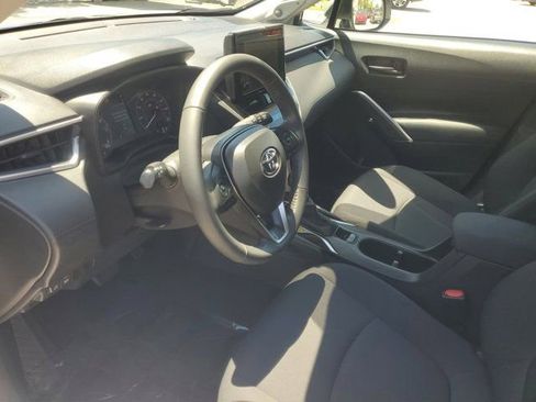 Certified 2024 Toyota Corolla Cross LE w/ Moonroof Package image 17