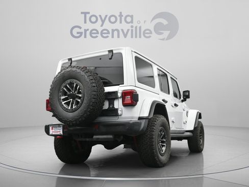 Used 2025 Jeep Wrangler Unlimited Rubicon AWD/4WD image 14