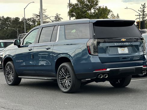 New 2026 Chevrolet Suburban Premier w/ Sun And Tow Package image 6