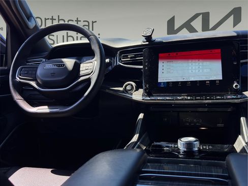 Used 2022 Jeep Wagoneer Series II image 21