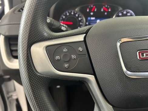 Used 2024 GMC Terrain SLE FWD image 15