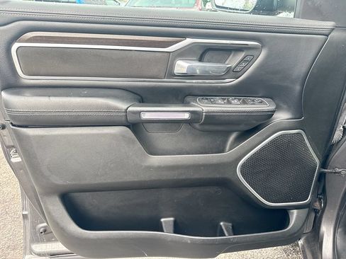 Used 2022 RAM 1500 Laramie AWD/4WD image 19