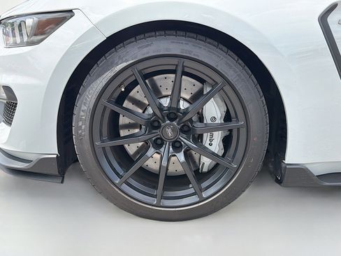 Used 2017 Ford Mustang Shelby GT350 w/ Electronics Package RWD image 39