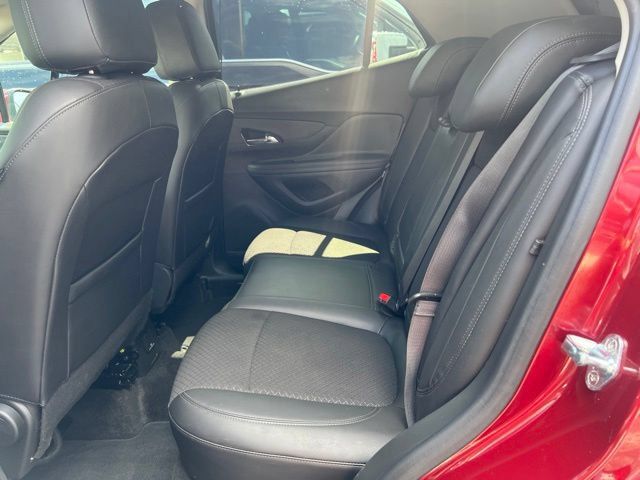 Used 2022 Buick Encore Preferred w/ Safety Package FWD image 3