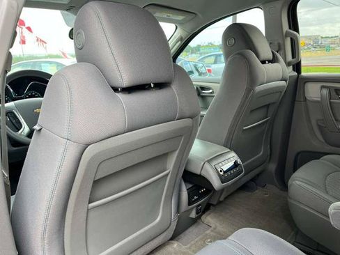 Used 2014 Chevrolet Traverse LT FWD image 16