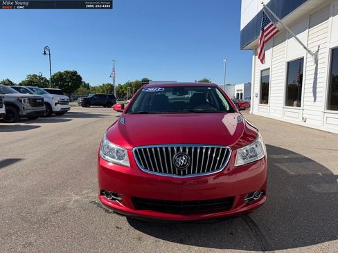 Used 2013 Buick LaCrosse Premium w/ Entertainment Package FWD image 2