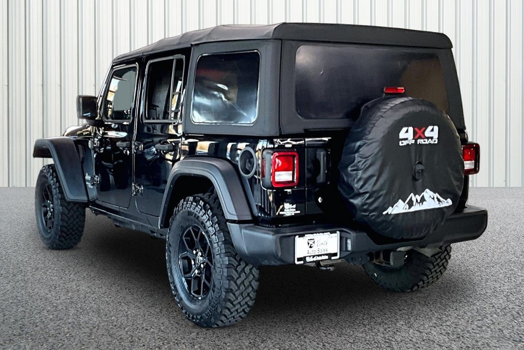 Used 2018 Jeep Wrangler Unlimited Sport S AWD/4WD image 4