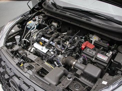 New 2025 Nissan Kicks Play S image 29