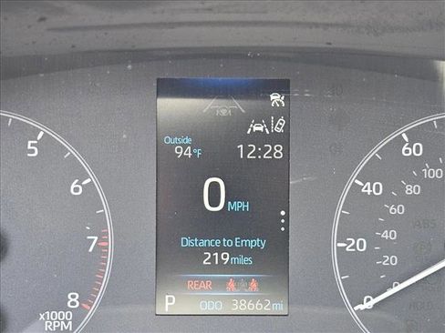 Used 2023 Toyota Corolla Cross LE w/ Moonroof Package FWD image 8