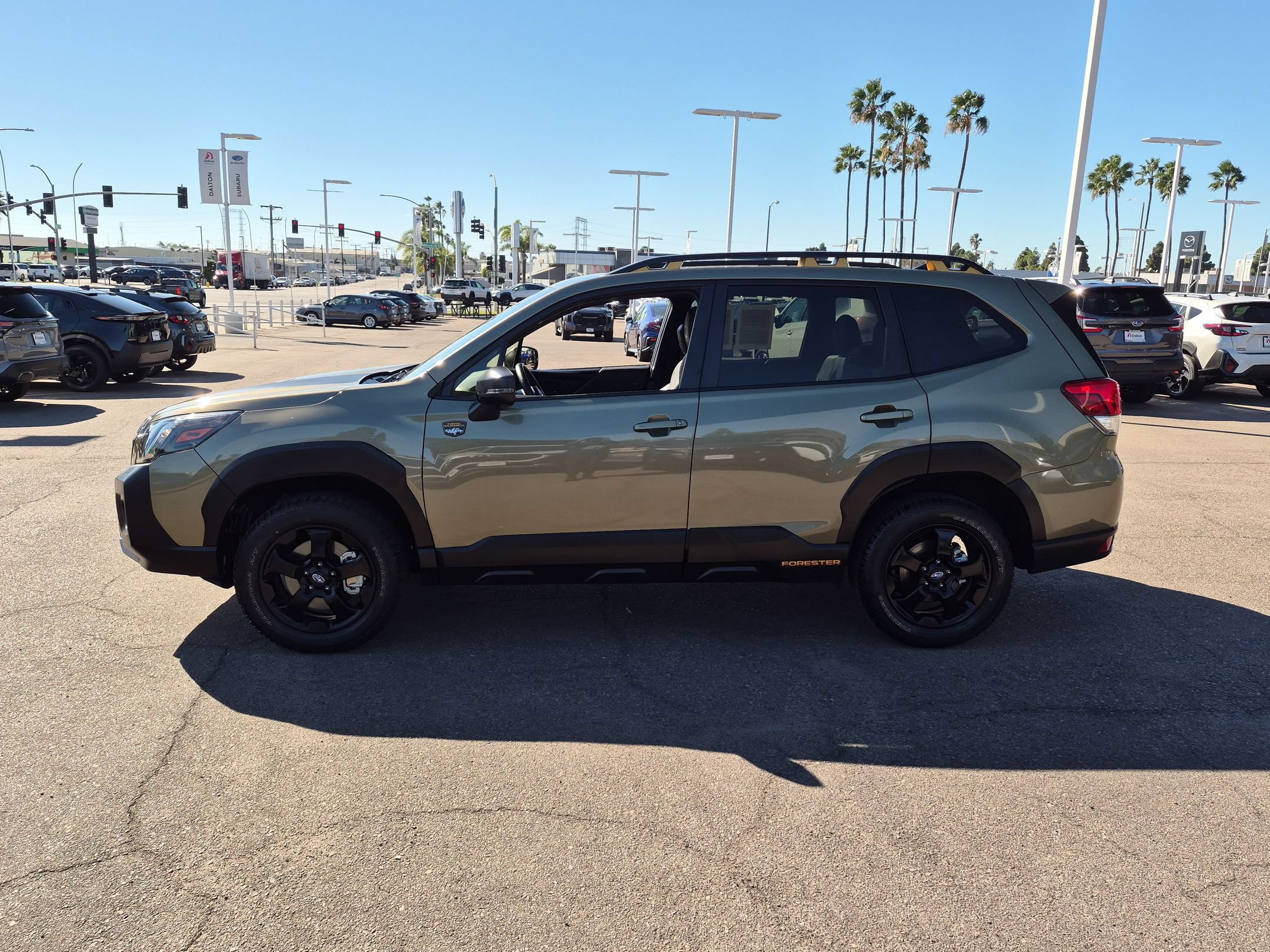 Certified 2025 Subaru Forester Wilderness w/ Wilderness Package AWD/4WD image 4