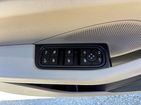 Used 2024 Porsche Macan 4 Electric image 24