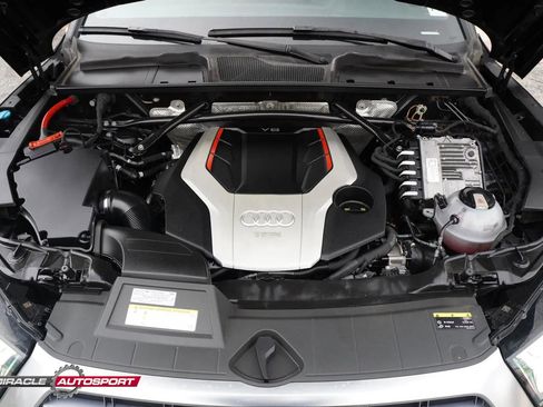 Used 2019 Audi SQ5 Premium Plus w/ Premium Plus Package image 14