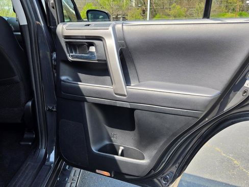 Used 2024 Toyota 4Runner SR5 image 38