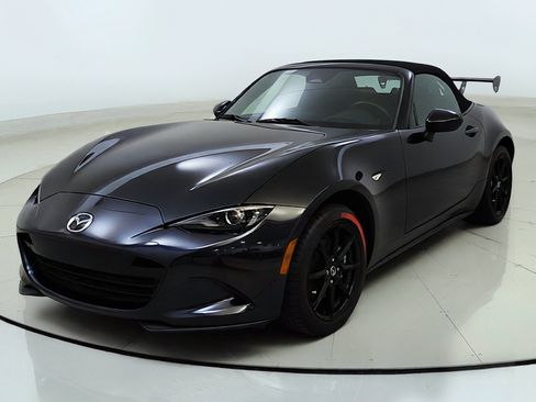 Used 2024 MAZDA MX-5 Miata Sport RWD image 3
