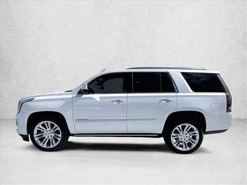 Used 2020 Cadillac Escalade Premium Luxury image 6