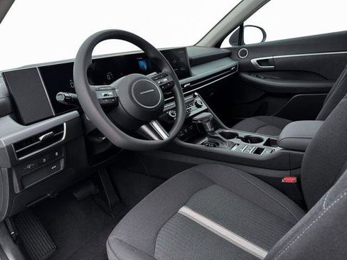 New 2026 Hyundai Sonata SE FWD image 9
