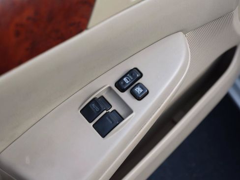Used 2006 Toyota Solara SLE FWD image 21