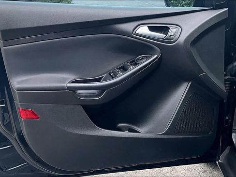 Used 2016 Ford Focus SE image 22